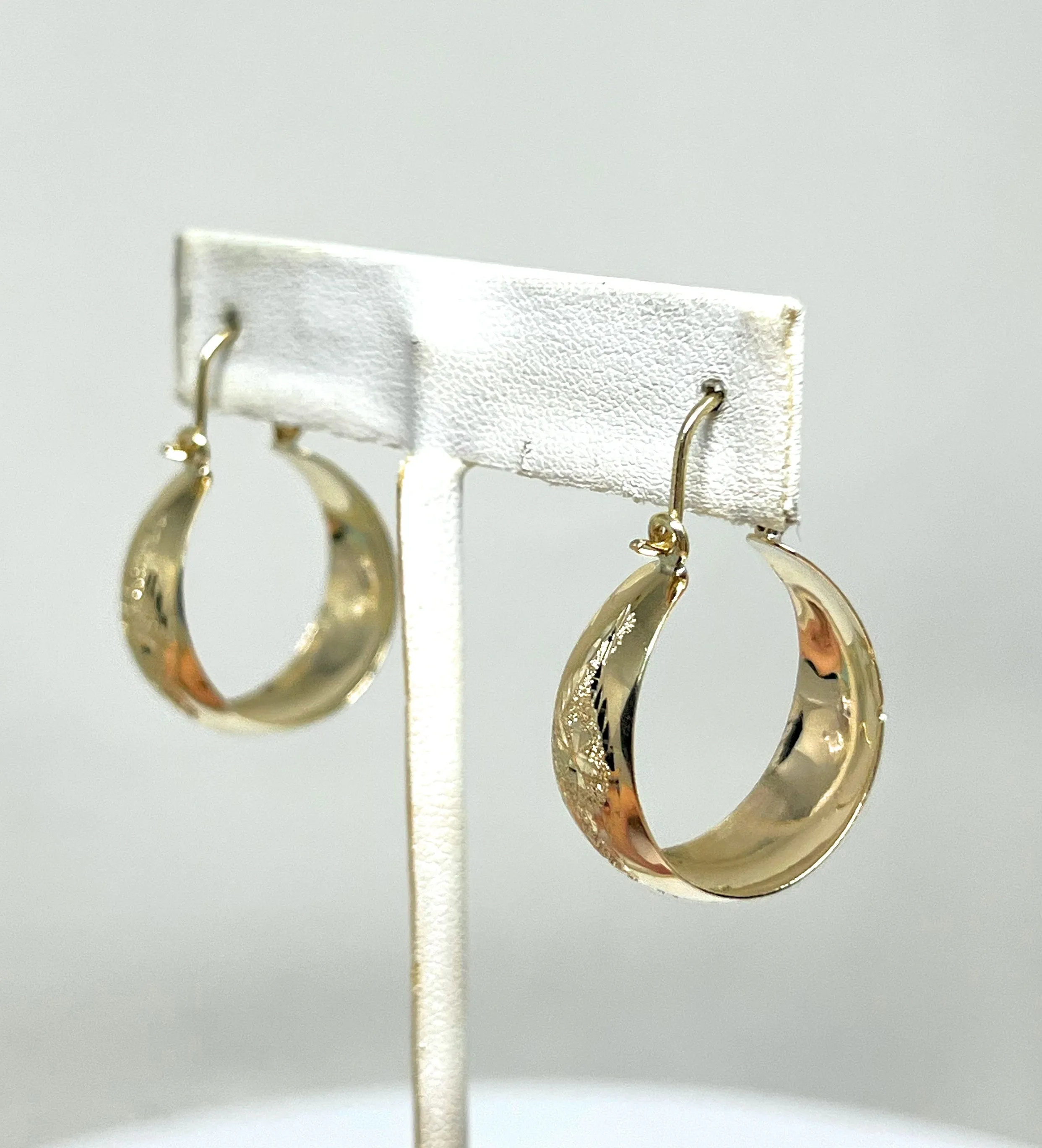 14k Solid Gold DIAMOND CUT Basket Earrings Aracadas (SM,MED,LG)