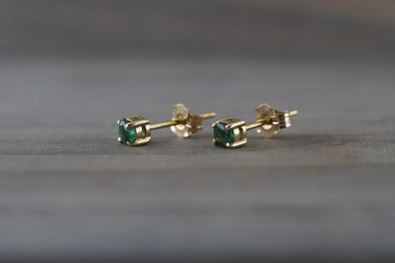 14k Solid Yellow Gold with Green Emerald Gemstone Earring Studs Post Push Back Square May Birthstone