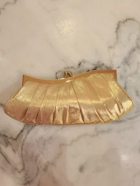 2318 Gold Clutch