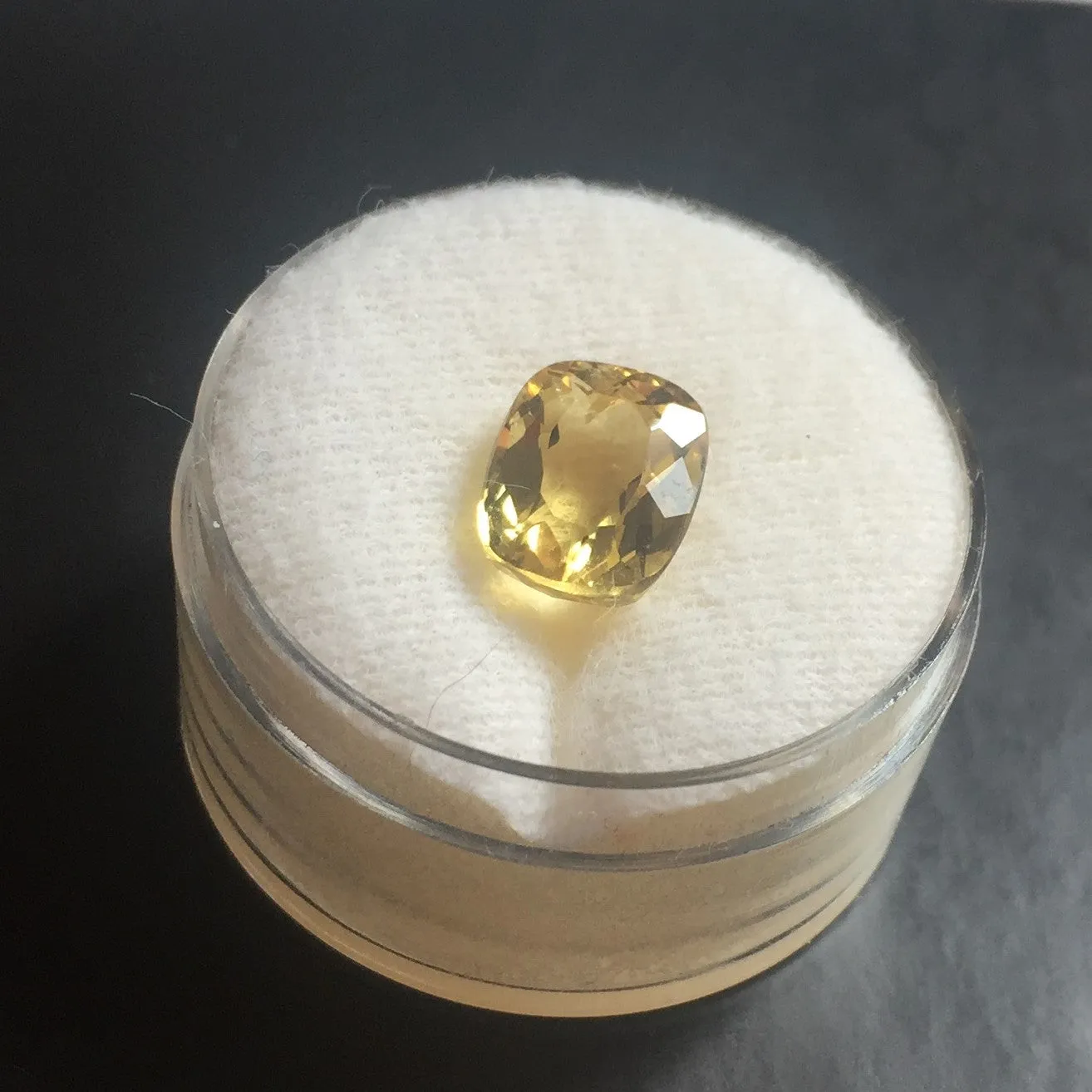 5.85 ct HELIDOR GEMSTONE