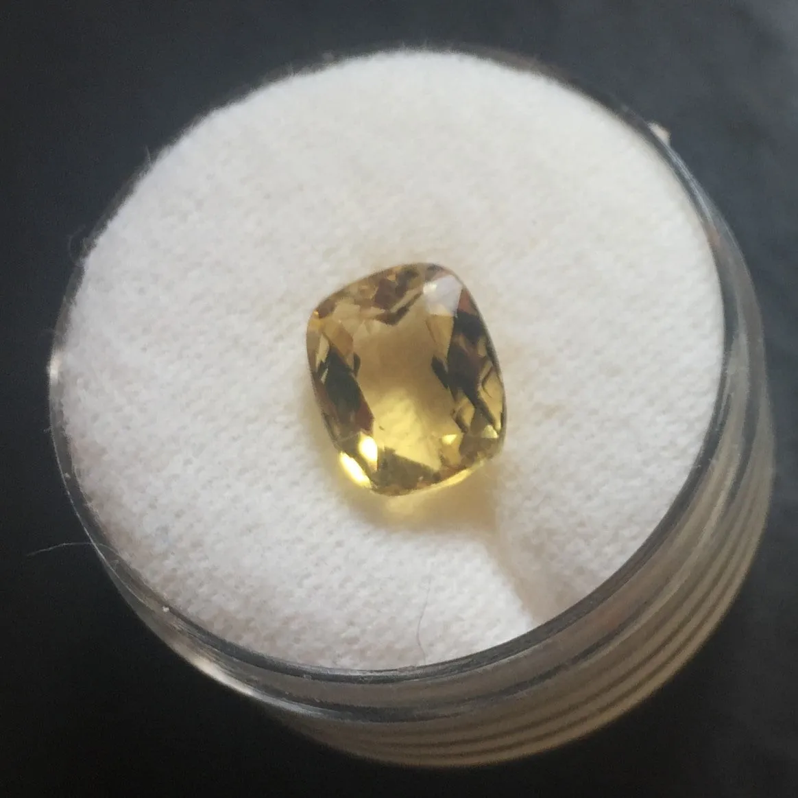 5.85 ct HELIDOR GEMSTONE