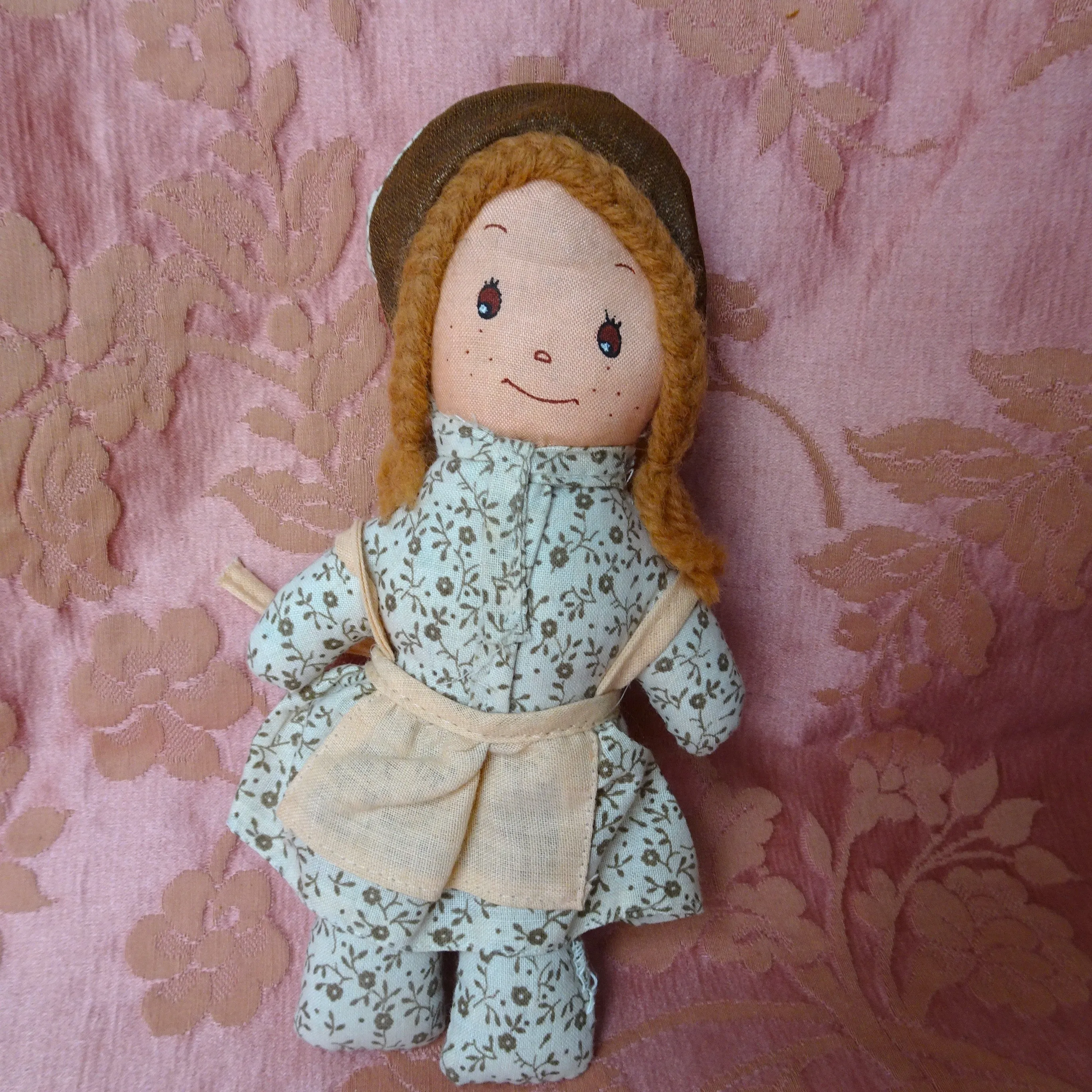 CUTE Vintage 1970s HOLLY HOBBIE Doll and Purse Tote Bag, Collectible Dolls