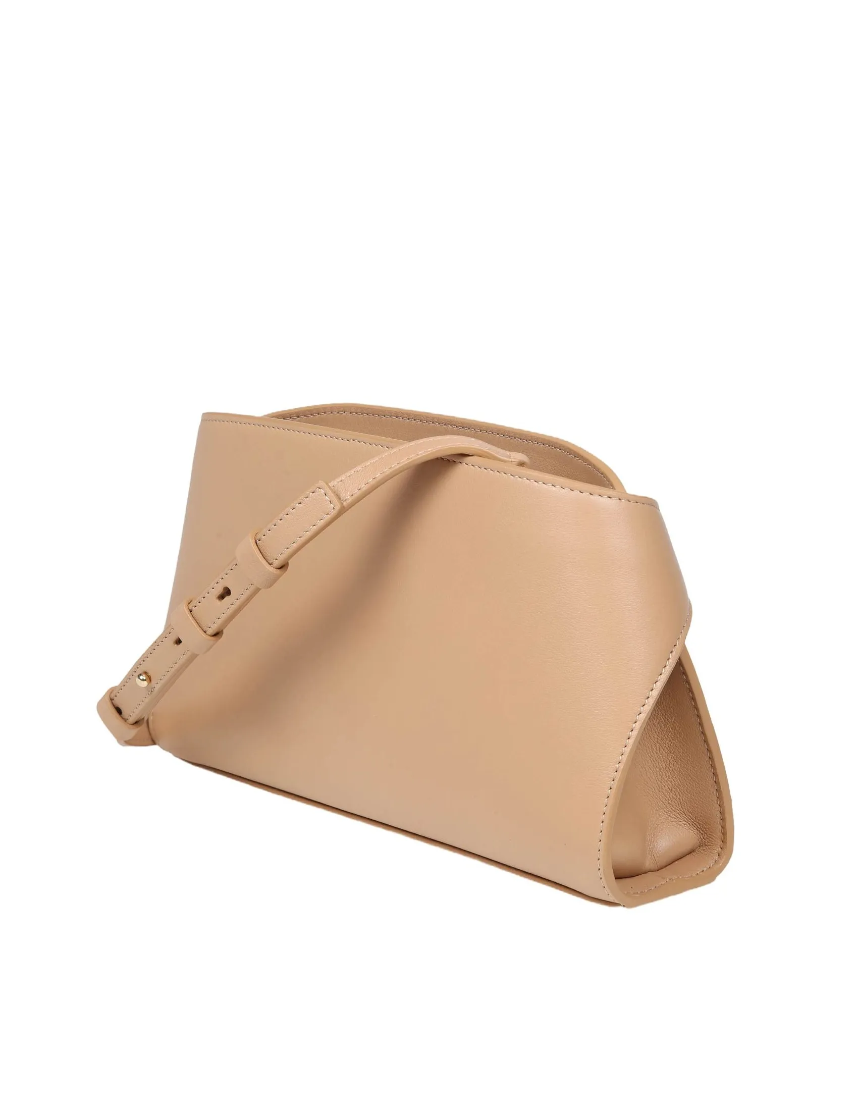 FERRAGAMO HUG CLUTCH IN LIGHT CAMEL COLOR LEATHER