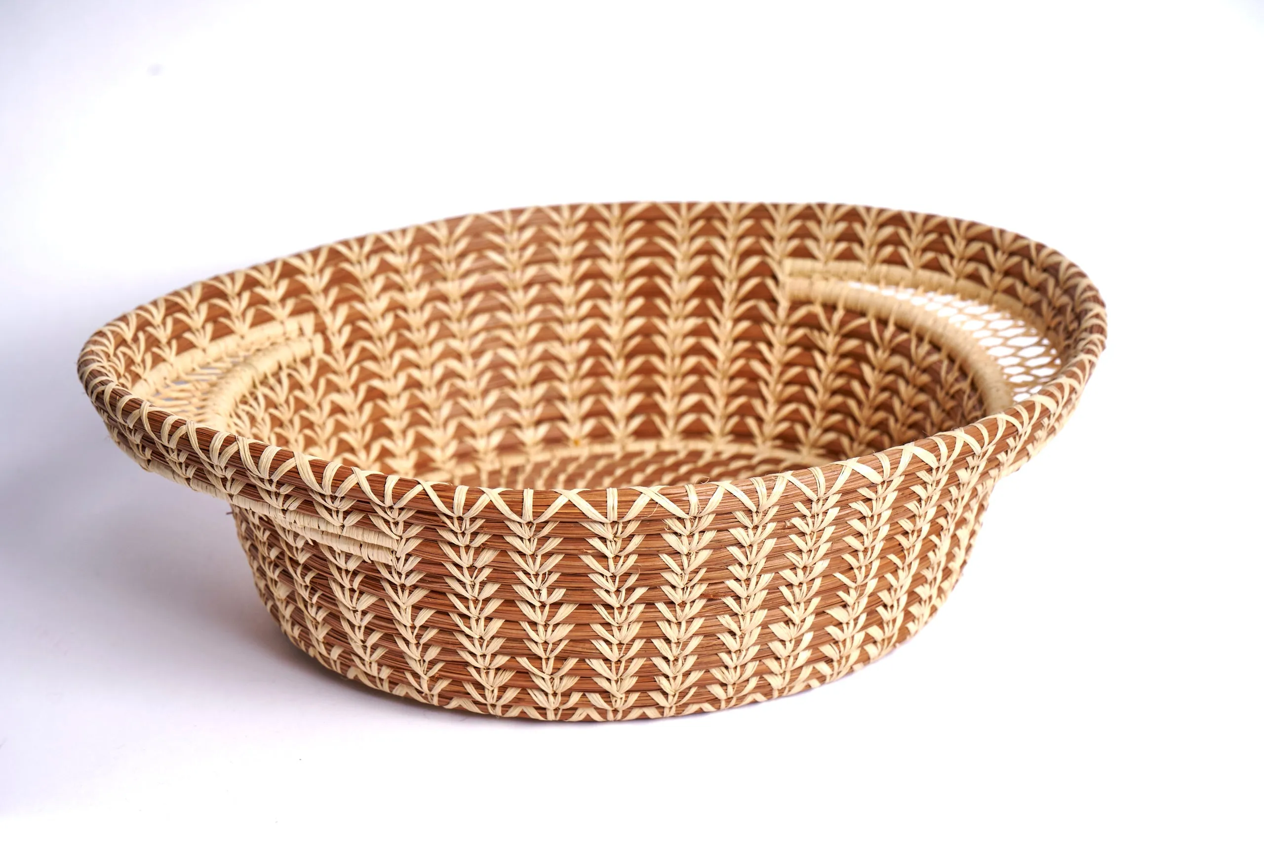 Pine needle basket