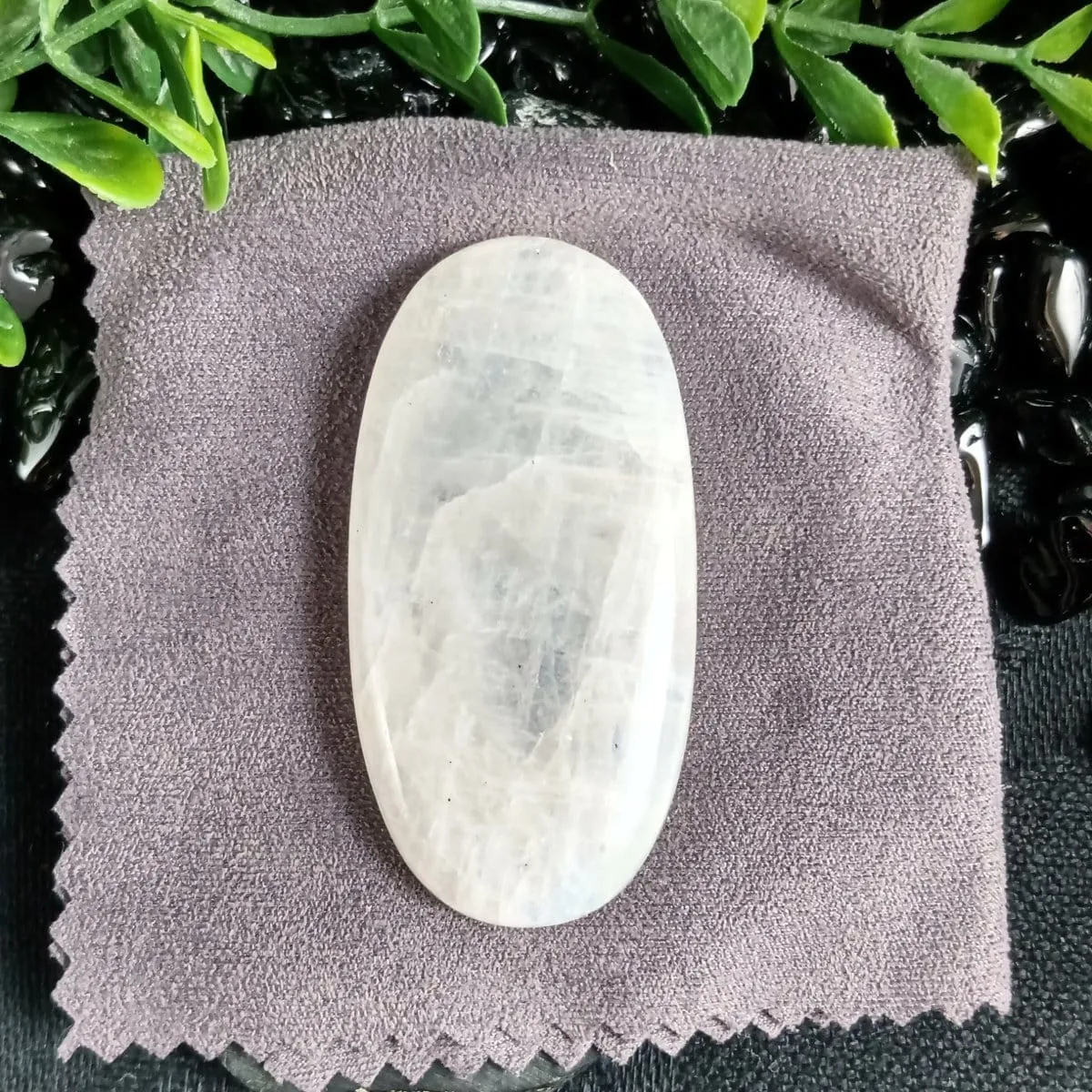 Rainbow Moonstone Cabochon (20.6 g)