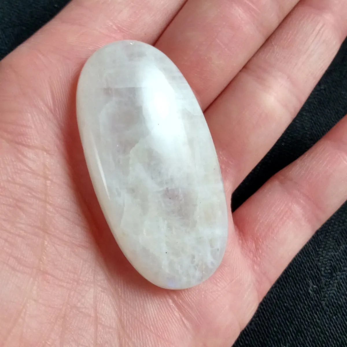 Rainbow Moonstone Cabochon (20.6 g)