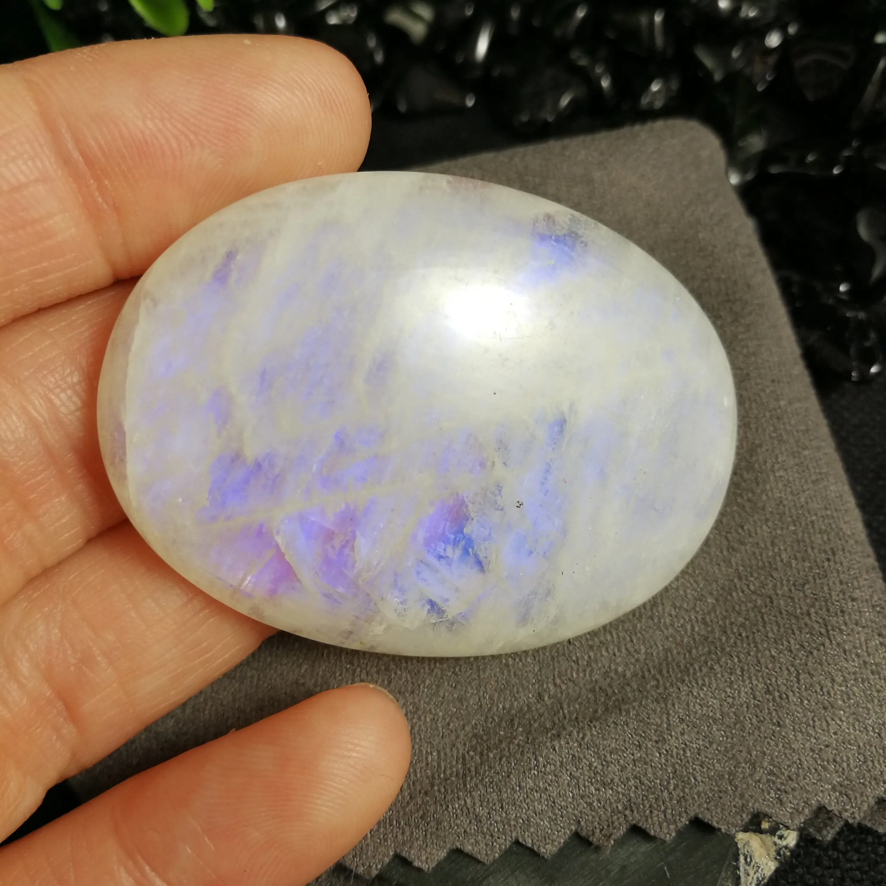 Rainbow Moonstone Cabochon (23.5 g)