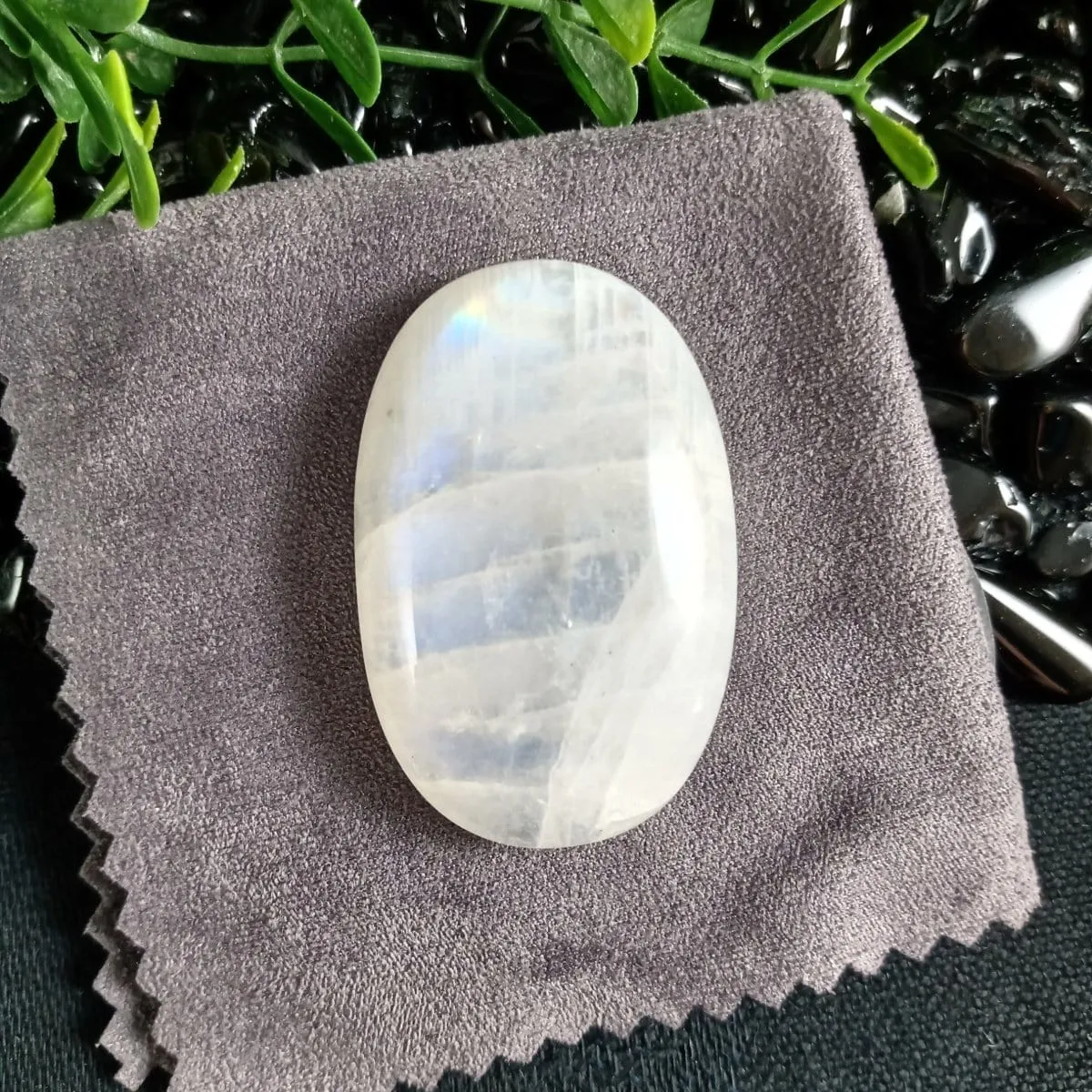 Rainbow Moonstone Cabochon (23.6 g)