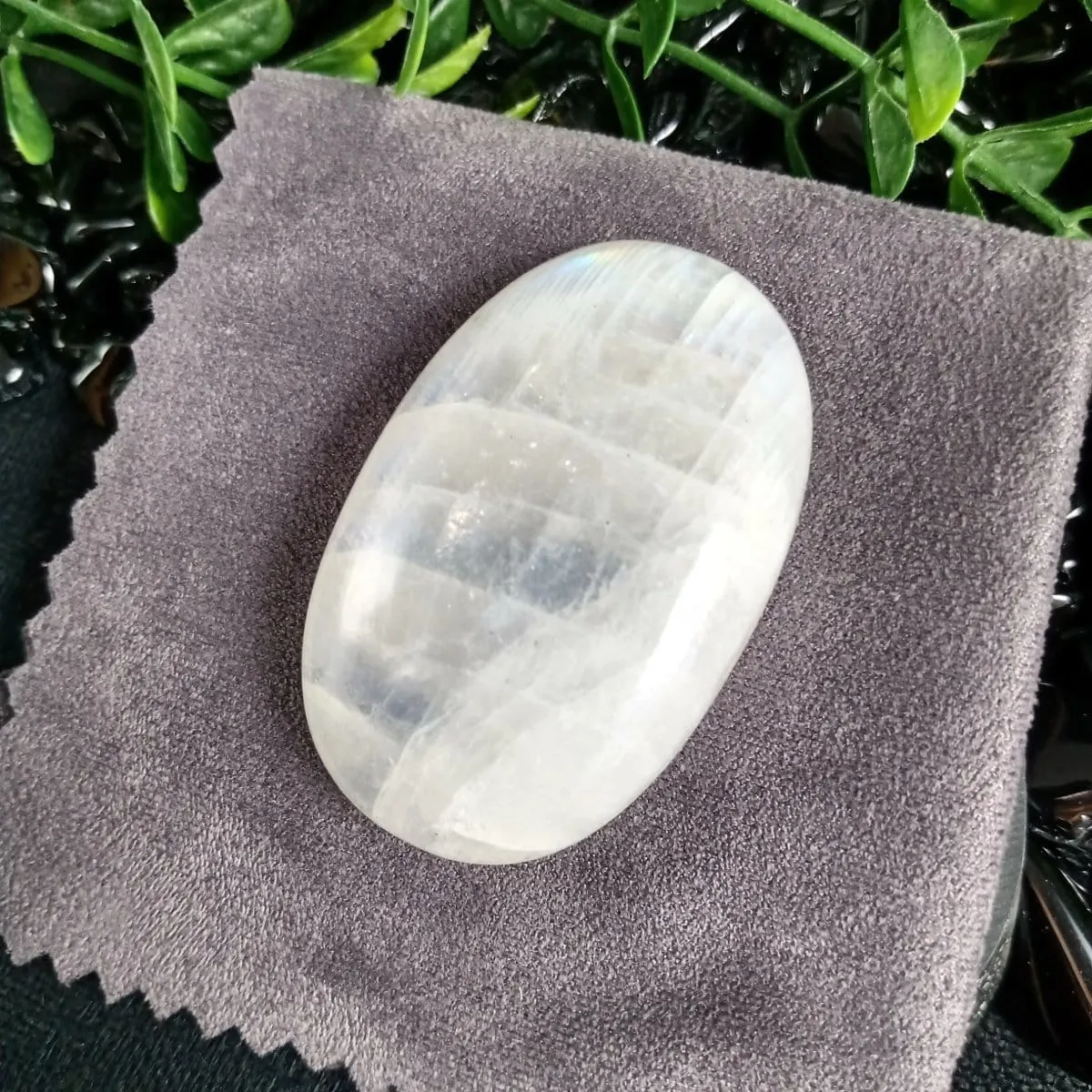 Rainbow Moonstone Cabochon (23.6 g)