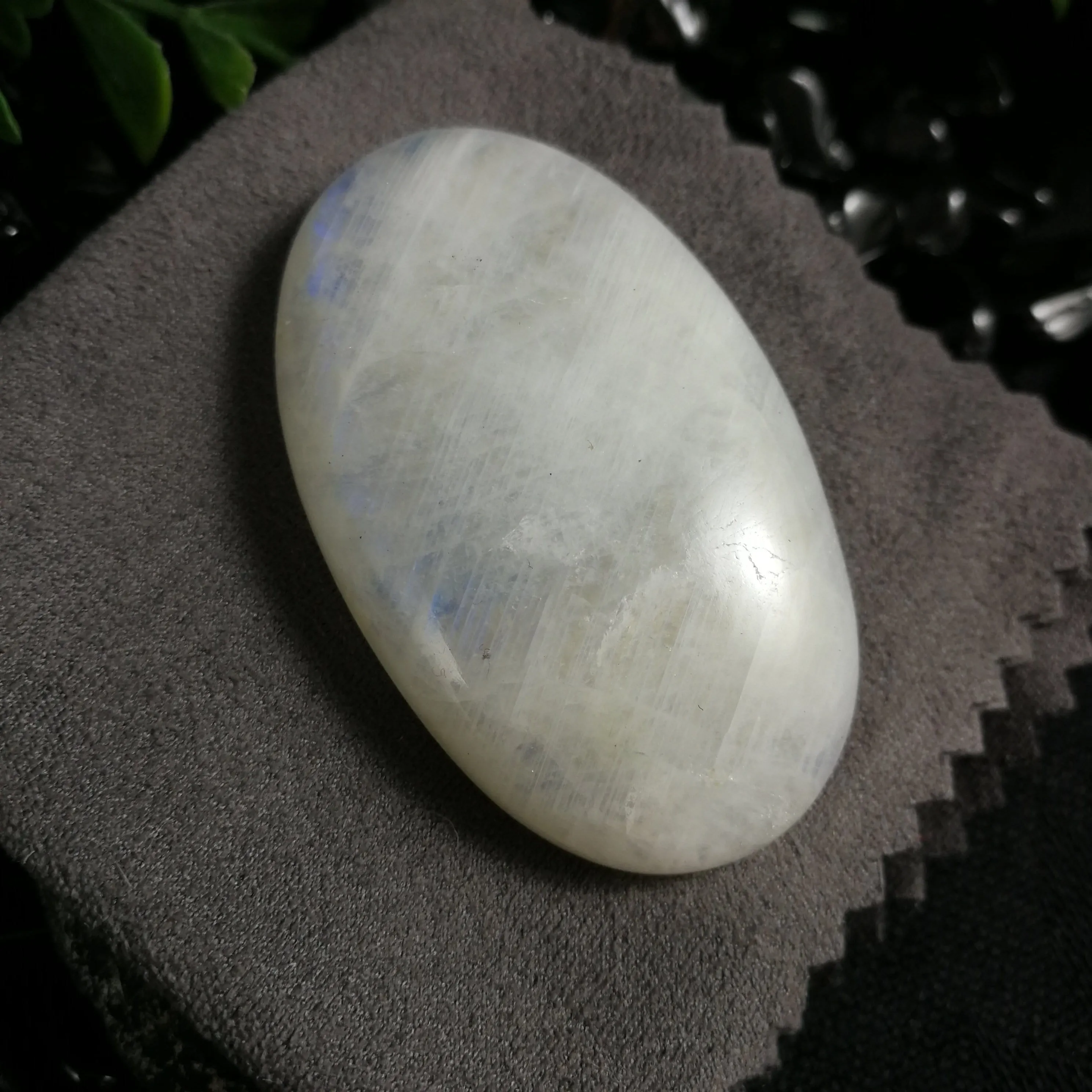 Rainbow Moonstone Cabochon (24.2 g)