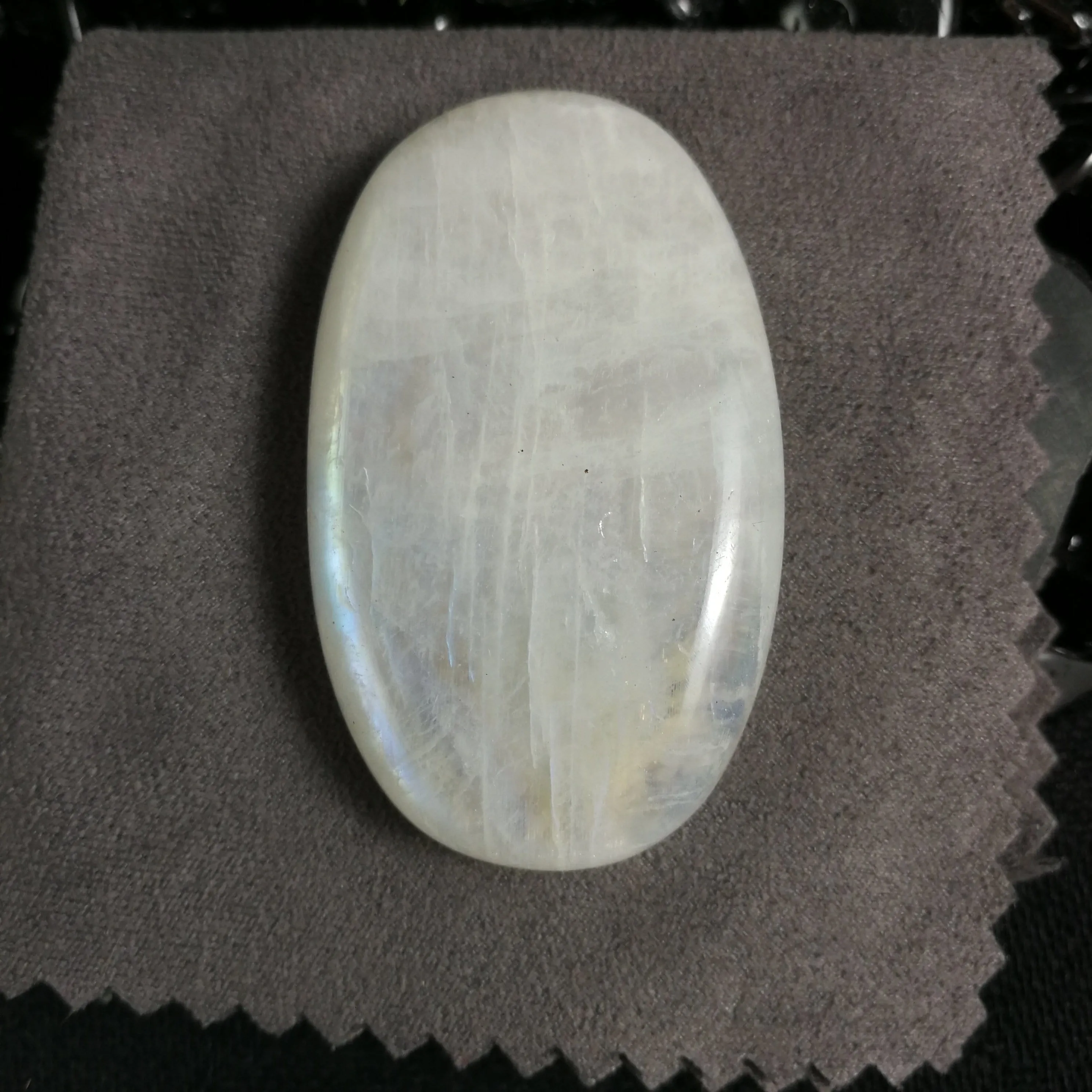 Rainbow Moonstone Cabochon (24.6 g)