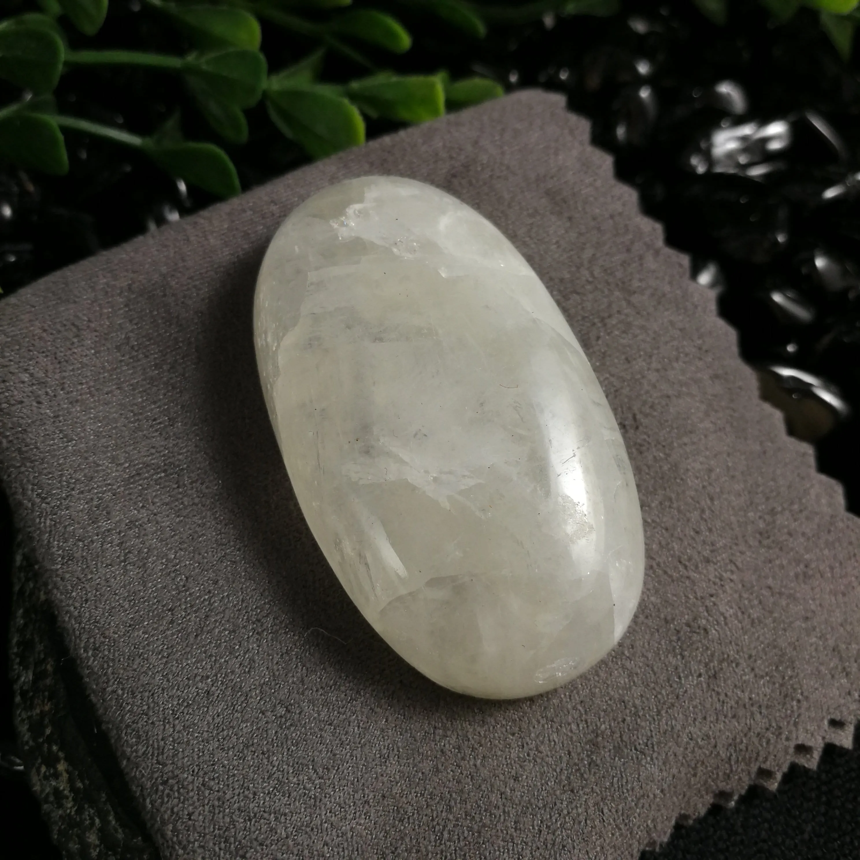 Rainbow Moonstone Cabochon (26.8 g)