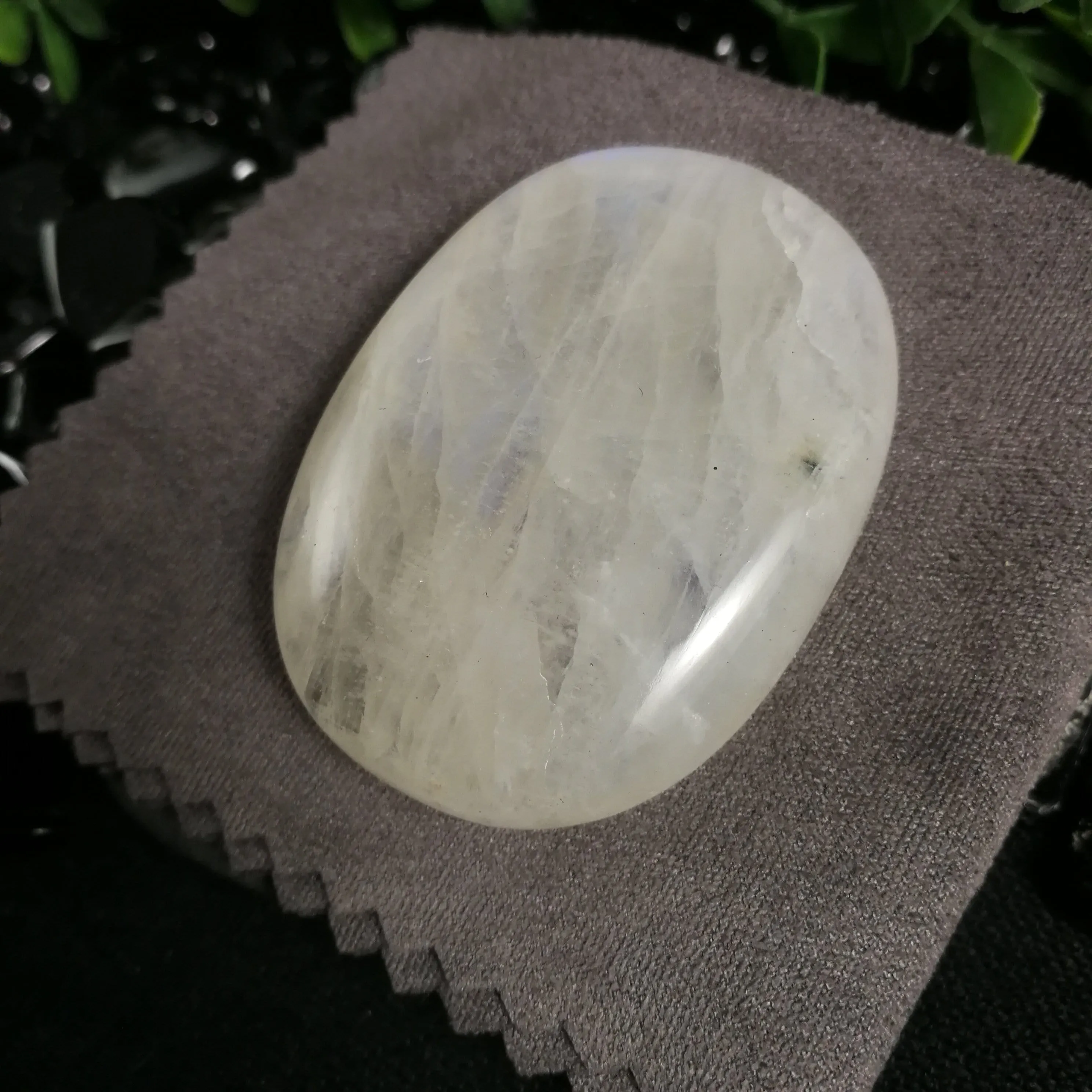 Rainbow Moonstone Cabochon (30.2 g)