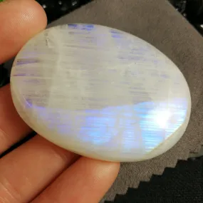 Rainbow Moonstone Cabochon (34.1 g)